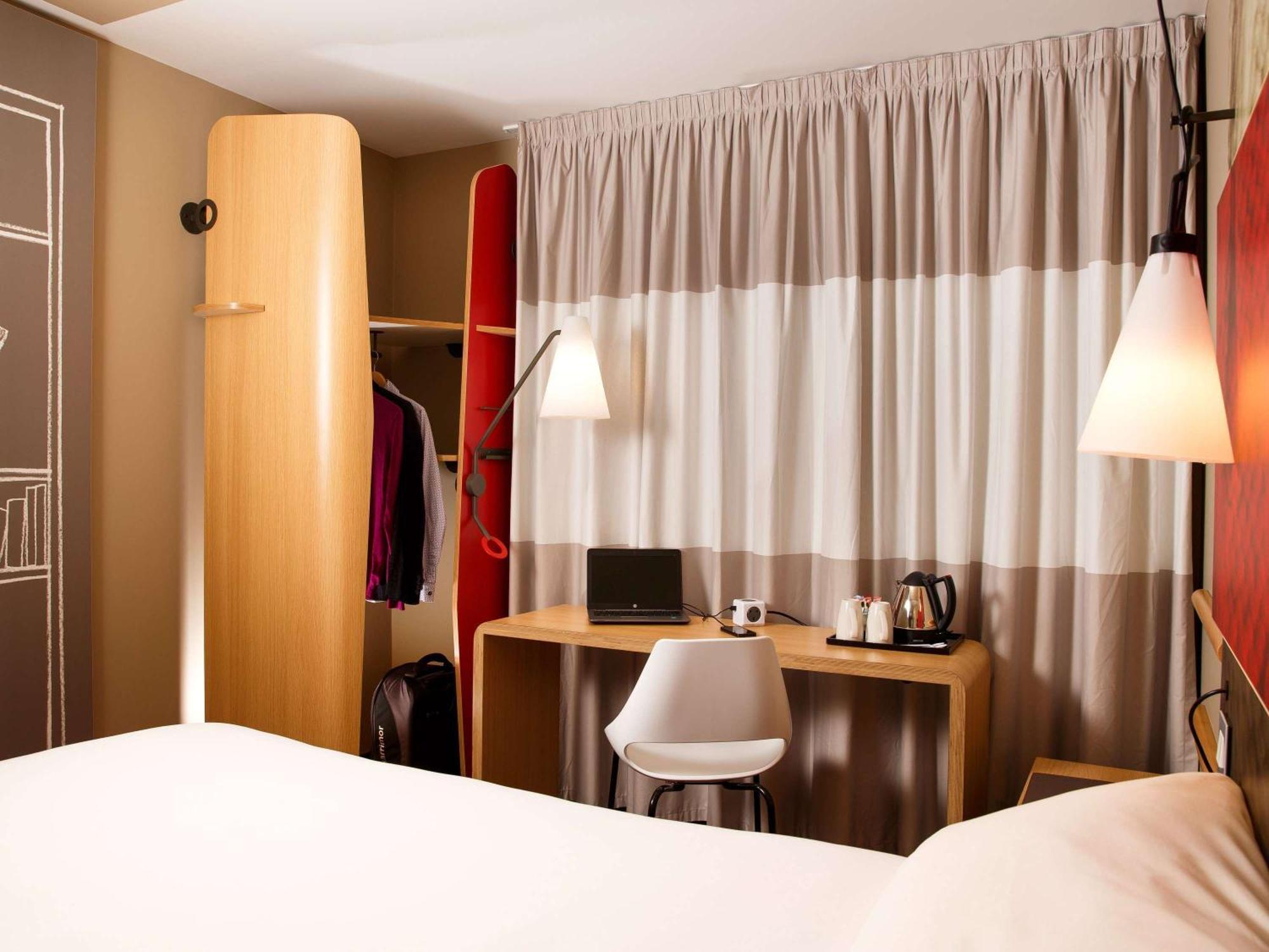 Ibis Sheffield City Exterior foto