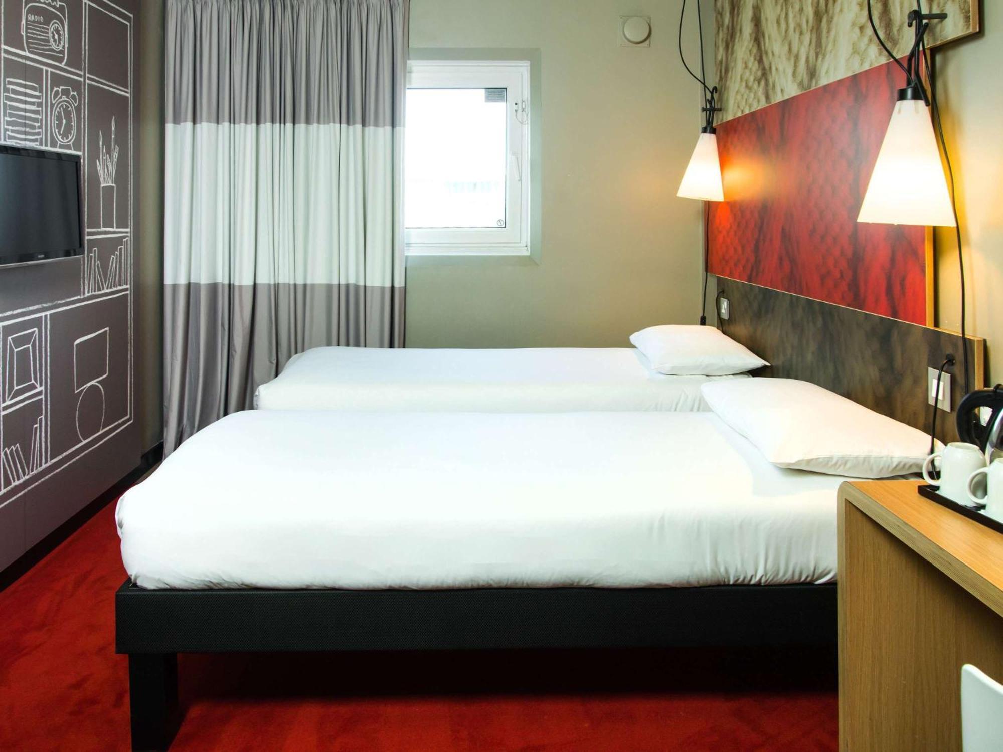 Ibis Sheffield City Exterior foto